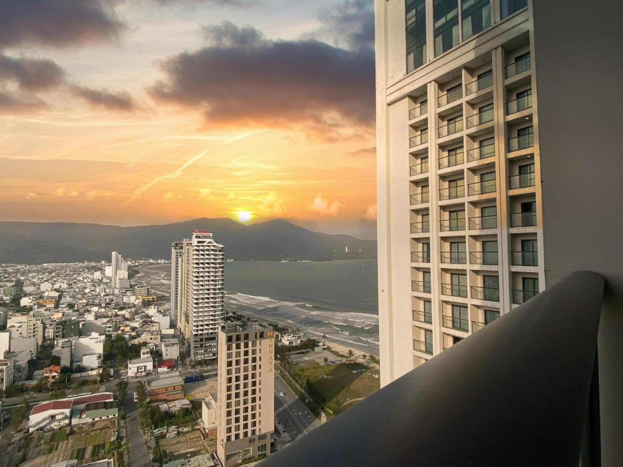 Luxurious Ocean View - My Khe Front - Hinata Căn hộ